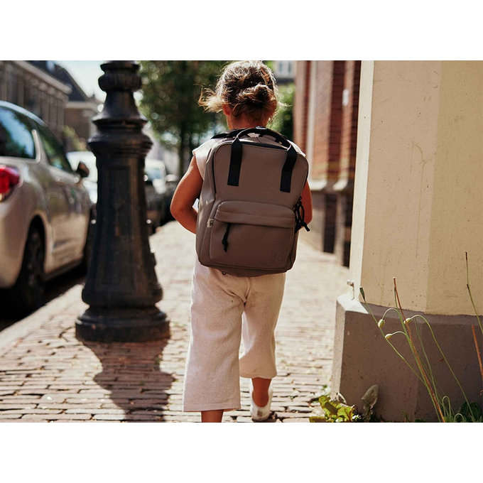 Iki gyermek hátizsák