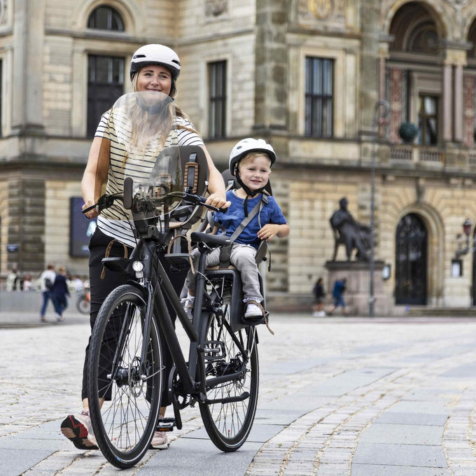 Első kerékpárülés adapterrel