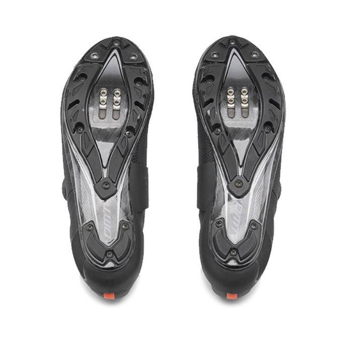 Mountain bike cipő karbon talppal és BOA rendszerrel DMT MH10