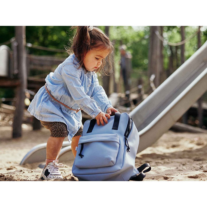 Iki gyermek hátizsák