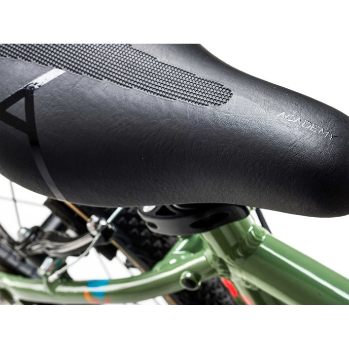 Grade 3 - 16" (105 cm-től)