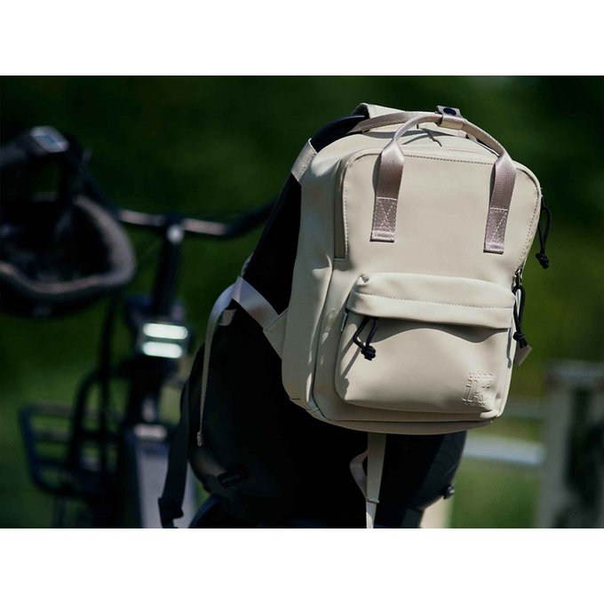 Iki gyermek hátizsák