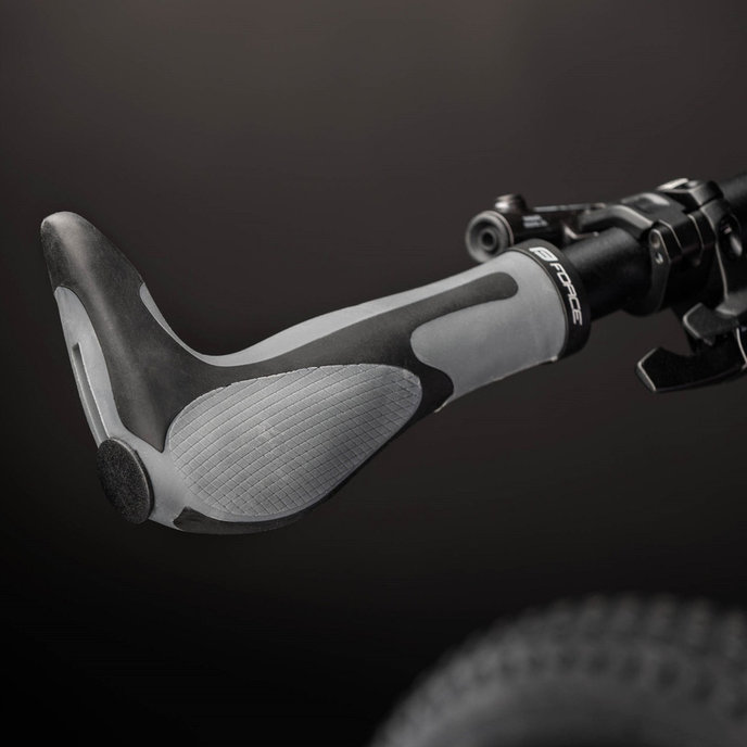 Sarkokkal ellátott gél markolatok