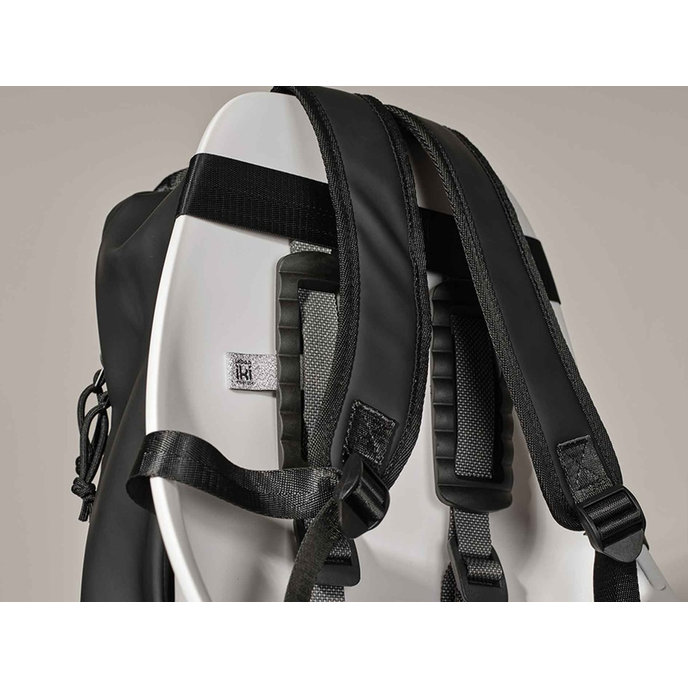 Iki gyermek hátizsák