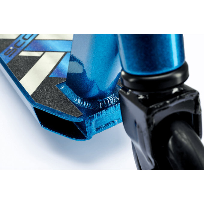 FlaX 8.6 stunt roller metálkék