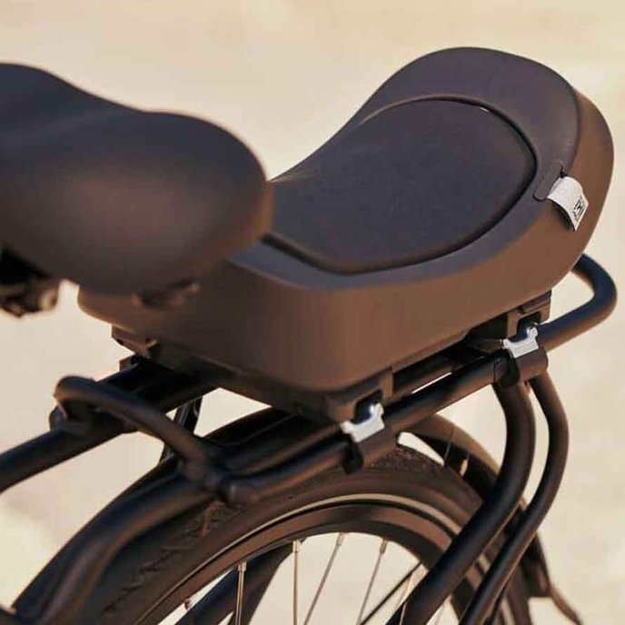 JUNIOR hátsó ülés tartó adapterrel