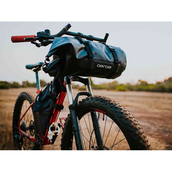 Vízálló táska fekete – 12l