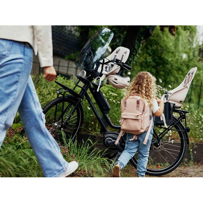 Iki gyermek hátizsák