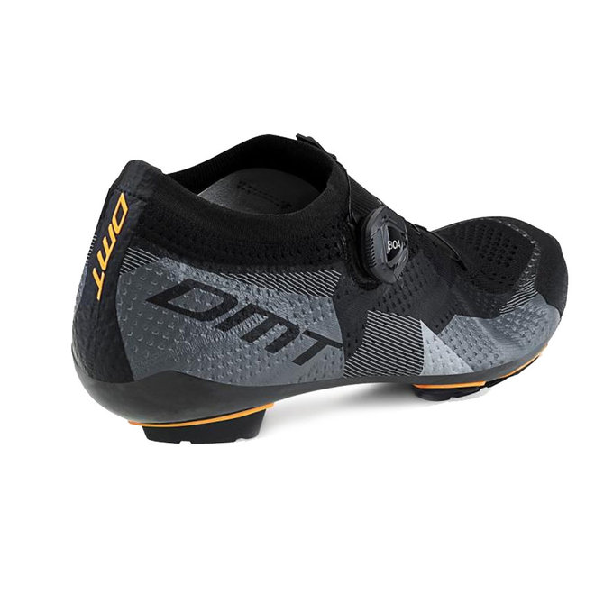 Mountain bike cipő karbon talppal és BOA rendszerrel DMT KM1