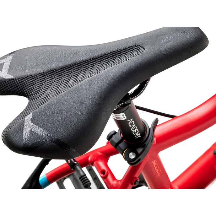 Grade 4 - 20" (115 cm-től)