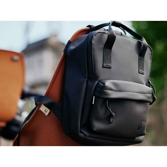 Iki gyermek hátizsák