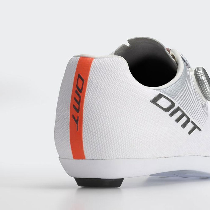 DMT KR0 EVO karbon talpú országúti kerékpáros cipő