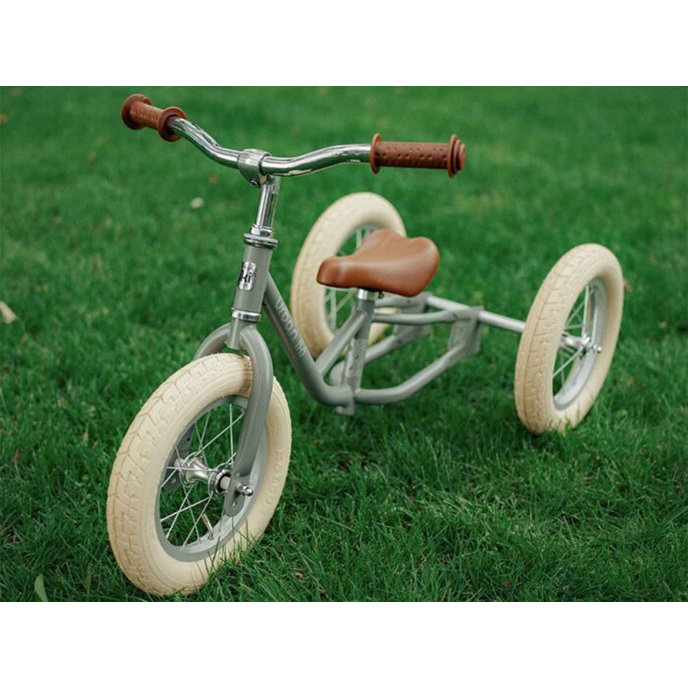 Kiegészítők futóbiciklihez háromkerekűvé alakításhoz