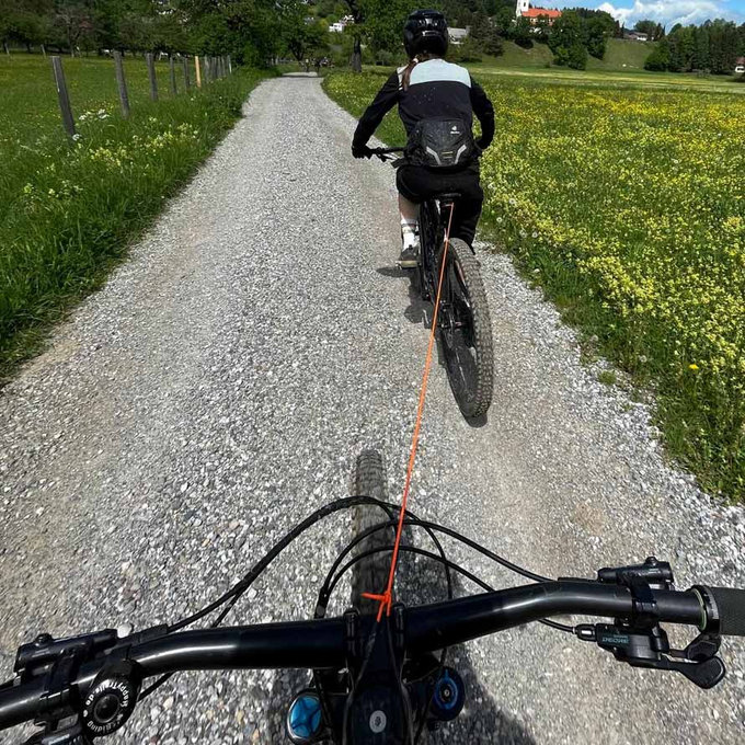 Önbehúzó kötél kerékpárvontatáshoz