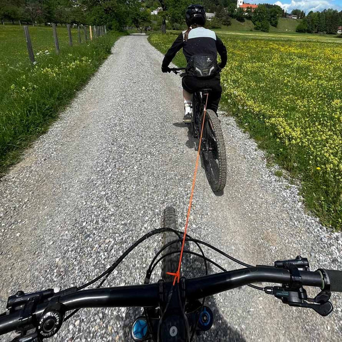 Önbehúzó kötél kerékpárvontatáshoz