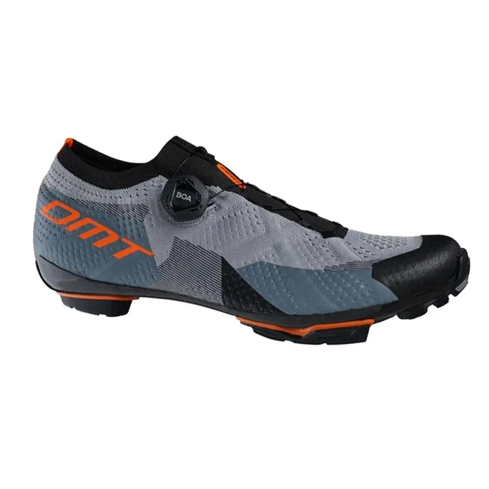 Mountain bike cipő karbon talppal és BOA rendszerrel DMT KM1